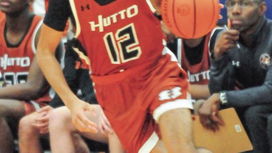 Hutto stays in win column