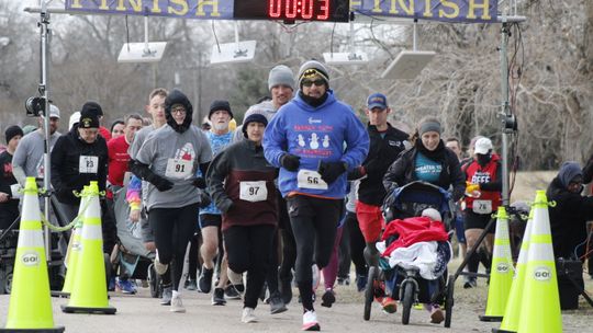COOL RUNNINGS: LOCAL RUNNERS RUN FOR THE ROSES ON FRIGID WEEKEND