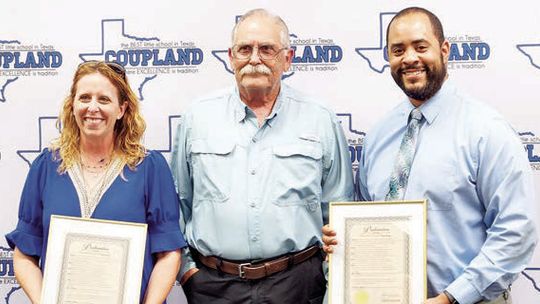 Coupland mayor honors principals
