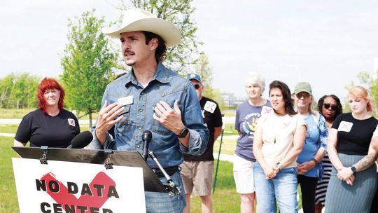 DATA CENTER A GO DESPITE OPPOSITION