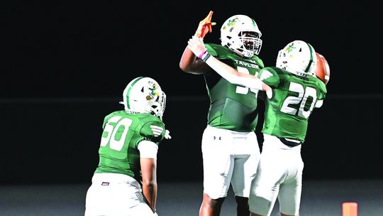 Ducks soar past Raiders, 62-0