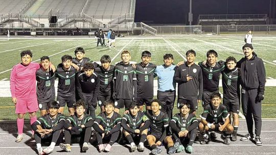 Ducks soccer blanks Hornets