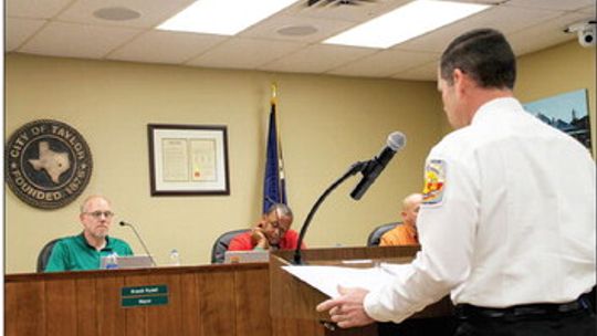 Fire Chief Daniel Baum addresses city leaders at the March 9 meeting of the Taylor City Council. Photo by Nicole Lessin