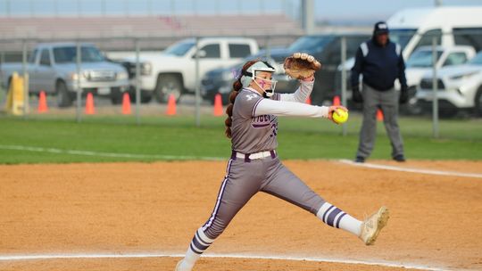 Early lead sends Thorndale past Tigerettes