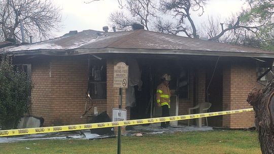Fire takes out Taylor duplex