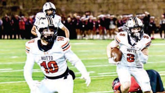 Hippos complete dramatic comeback, clinch playoffs