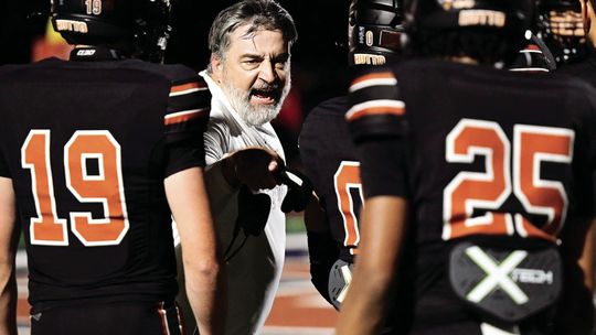Hippos fall to Harker Heights 53-50 in heartbreaking season opener