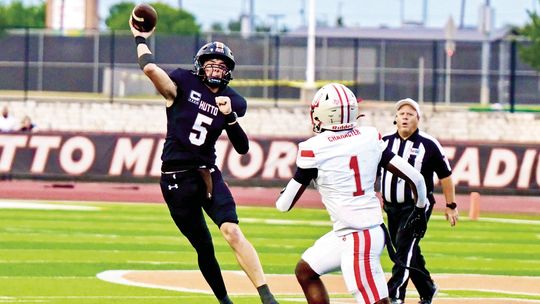 Hippos open district play versus Raiders