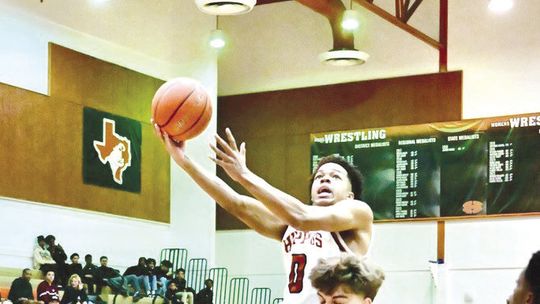 Hippos win third straight versus Raiders