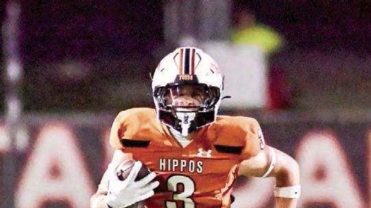 Hutto dismantles Patriots, 61-7