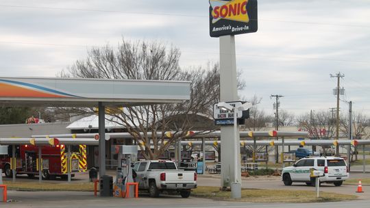 Firefighters and law enforcement respond to a call at Sonic Drive-In in the 1700 block of North Main Street in Taylor March 7. Photo by Fernando Castro