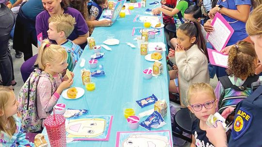 KINDERGARTNERS CELEBRATE MOTHER’S DAY