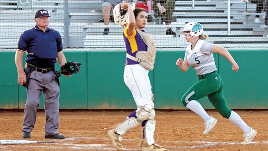 Lady Ducks eye win column