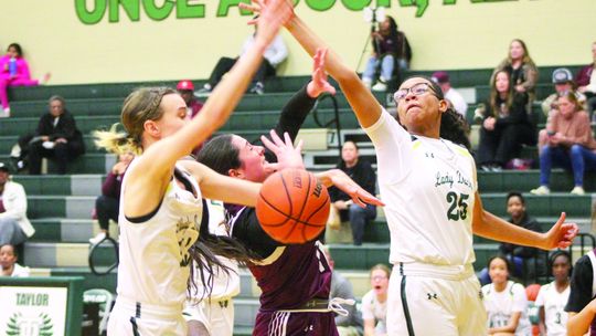 Lady Ducks fall to Cedar Ridge