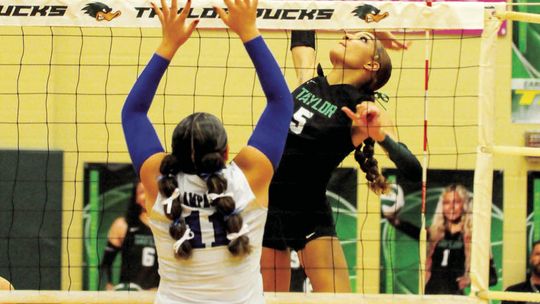 Lady Ducks get much-needed win versus Badgers