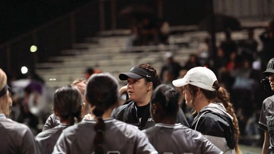 Lady Ducks host Granger, Thrall in tournament play