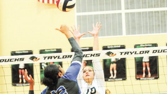 Lady Ducks VB stuns La Grange in comeback