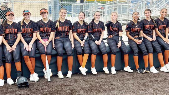 Lady Hippos advance in 8-1 victory over Cardinals