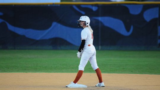 Lady Hippos batter Harker Heights