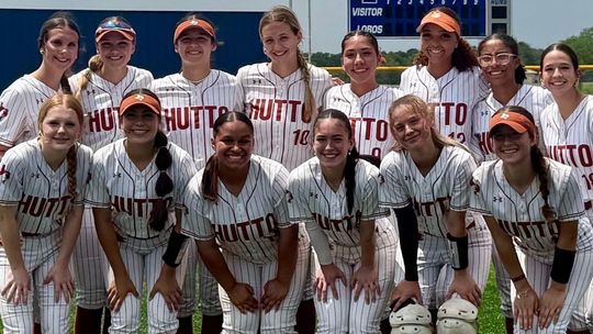 Lady Hippos blank Cards in playoff opener
