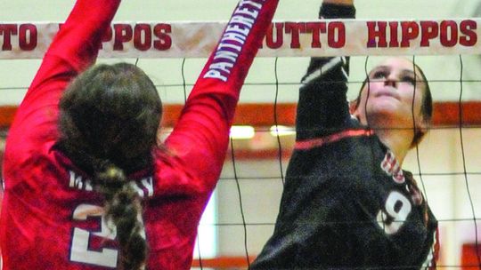 Lady Hippos get road sweep at Bryan