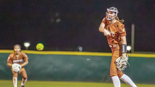 LADY HIPPOS ROLL WARRIORS, 15-5