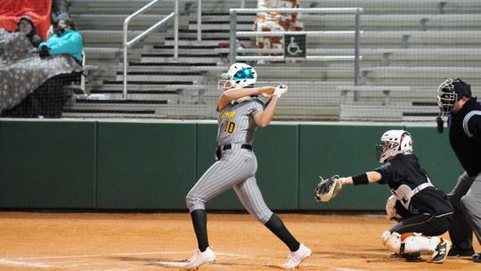 Senior, A’ja Lucas finished the game 2-for-4 with 3 RBIs and a run scored as the Lady Ducks came from behind for the win on Tuesday against RR- Westwood.