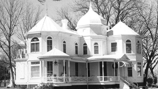 Marcella Schoener Award honors real estate developer, Taylor history