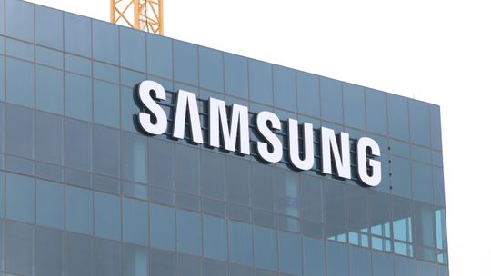 New Samsung agreement adds $2 million a year to Taylor