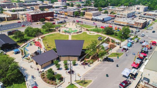 Blackland Prairie Days returned to downtown Taylor this past weekend. Vendors were spread from Second to Fifth streets. Courtesy photo / Mikeska Brands