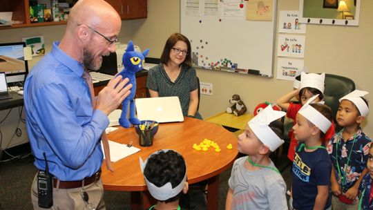 Pre-k students at TH Johnson Elementary went on a schoolwide search for the popular storybook character, Pete the Cat, during the first week of school. The blue kitten left a clue at each location, telling students where to look next. During the search, students met their school librarian,...