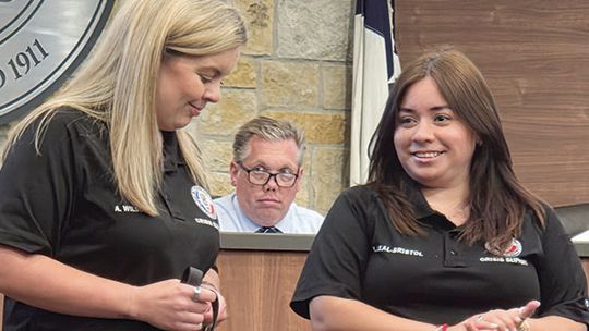 Police pup meets public at Hutto council