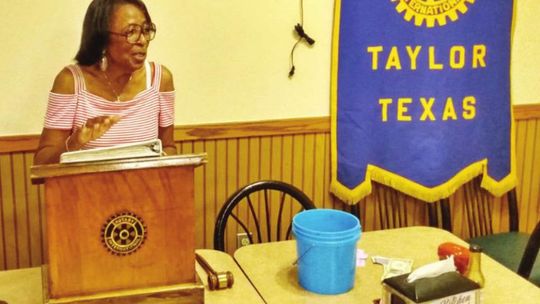 ROTARY HEARS FROM LESLIE HILL