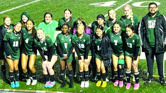 Taylor soccer sweeps Leopards