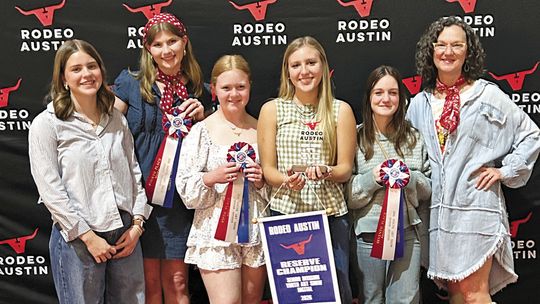 Thrall art students place in Rodeo Austin’s Youth Art Show