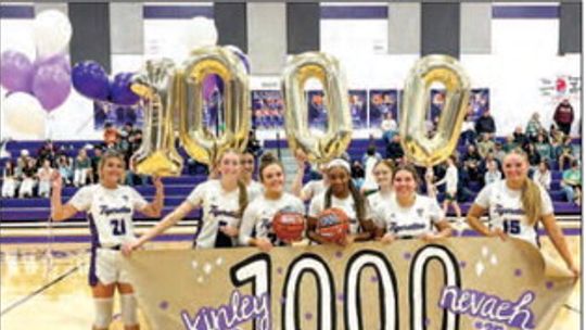 Thrall seniors celebrate 1,000-point milestone