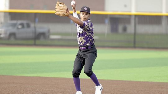 Throwing error ends Lions season