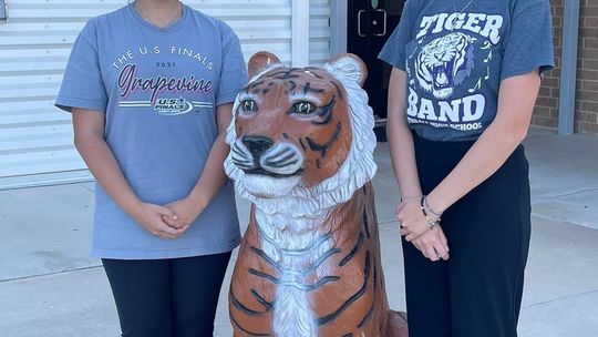 TIGER BAND DRUM MAJORS, COLOR GUARD SELECTED