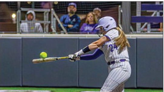 Tigerettes continue dominate streak versus Lady Horns