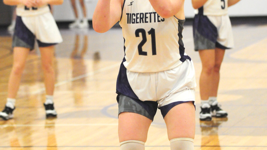 Tigerettes senior Miranda Richter shooting a free throw. Photo by Larry Pelchat