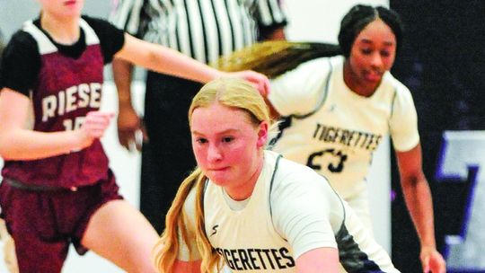 Tigerettes rally past Bosqueville