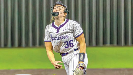 Tigerettes sweep Lions, 11-4