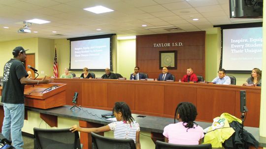 TOURNAMENT DIRECTOR THANKS TAYLOR ISD BOARD