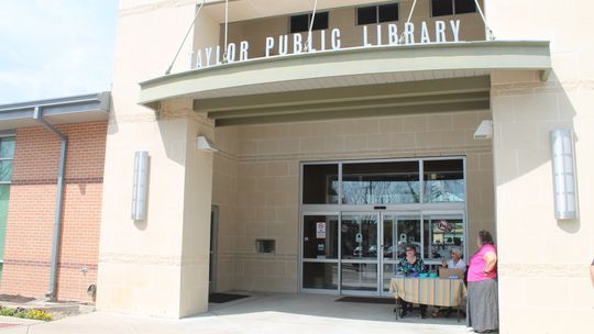 The Taylor Public Library will be hosting tax assistance sessions. Photo by Fernando Castro