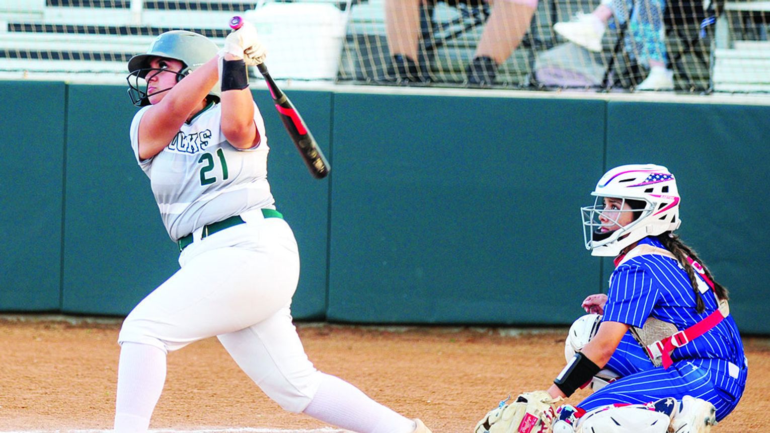 Lady Ducks offense explodes in run rule win
