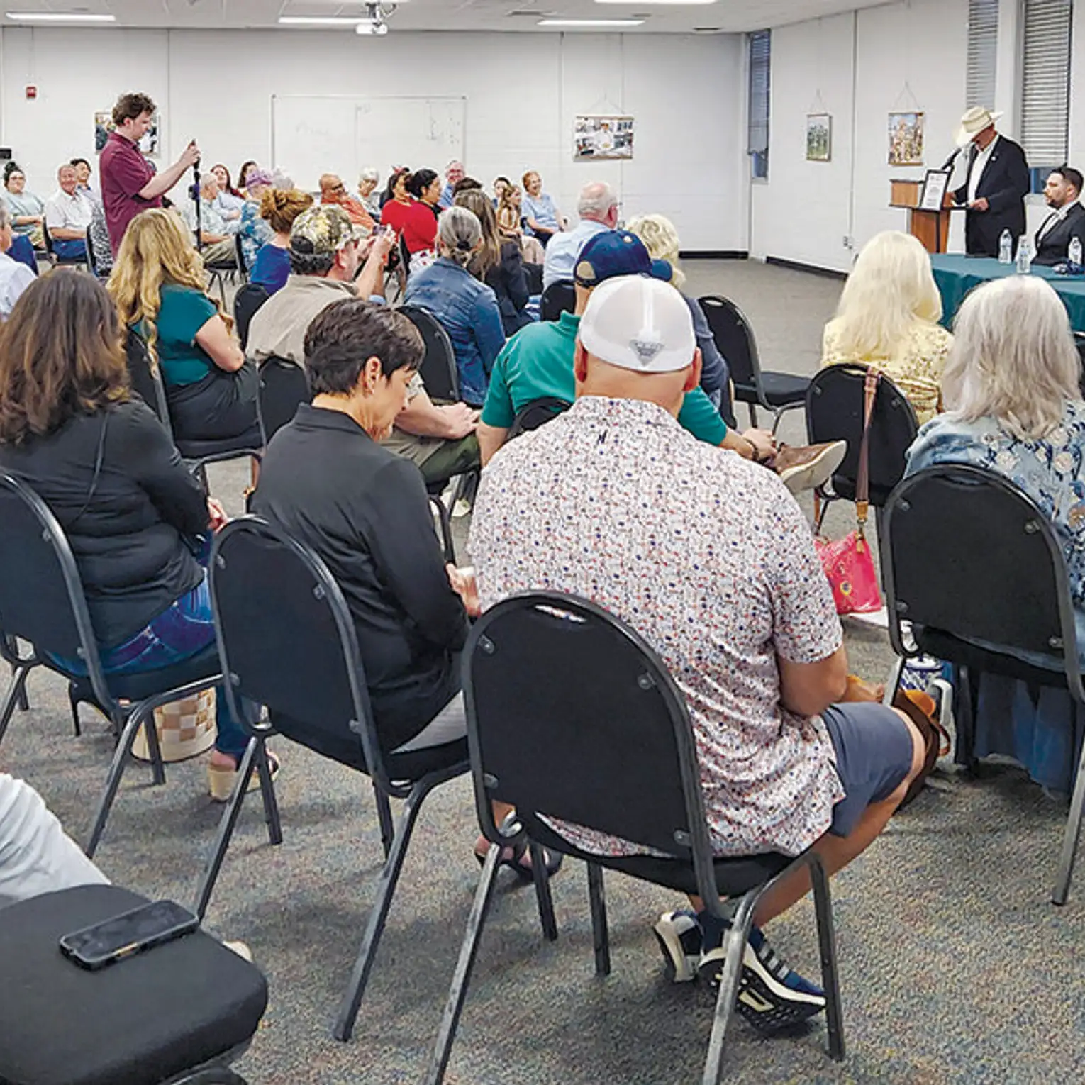 Candidates share policies at Taylor mayoral forum