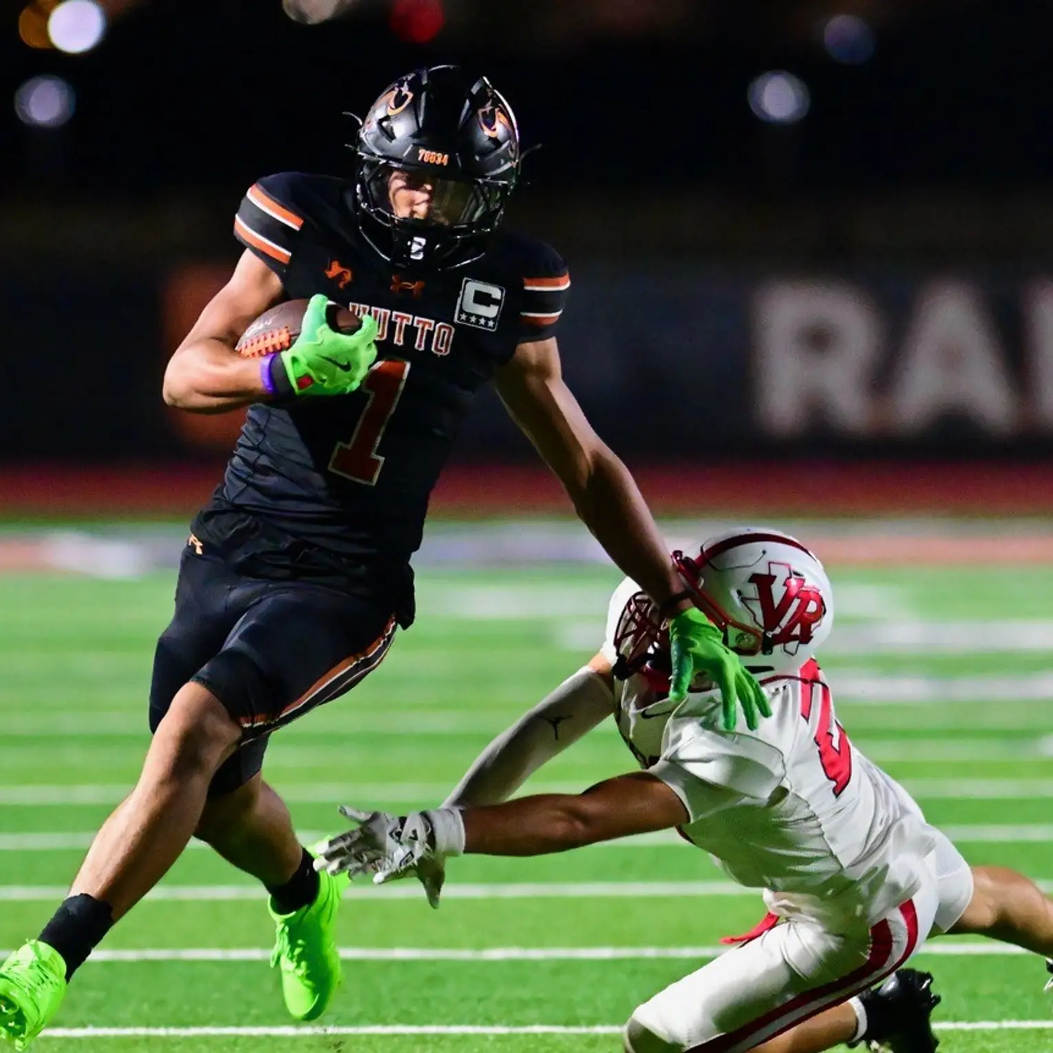 Fields, Antoun break records against Rangers