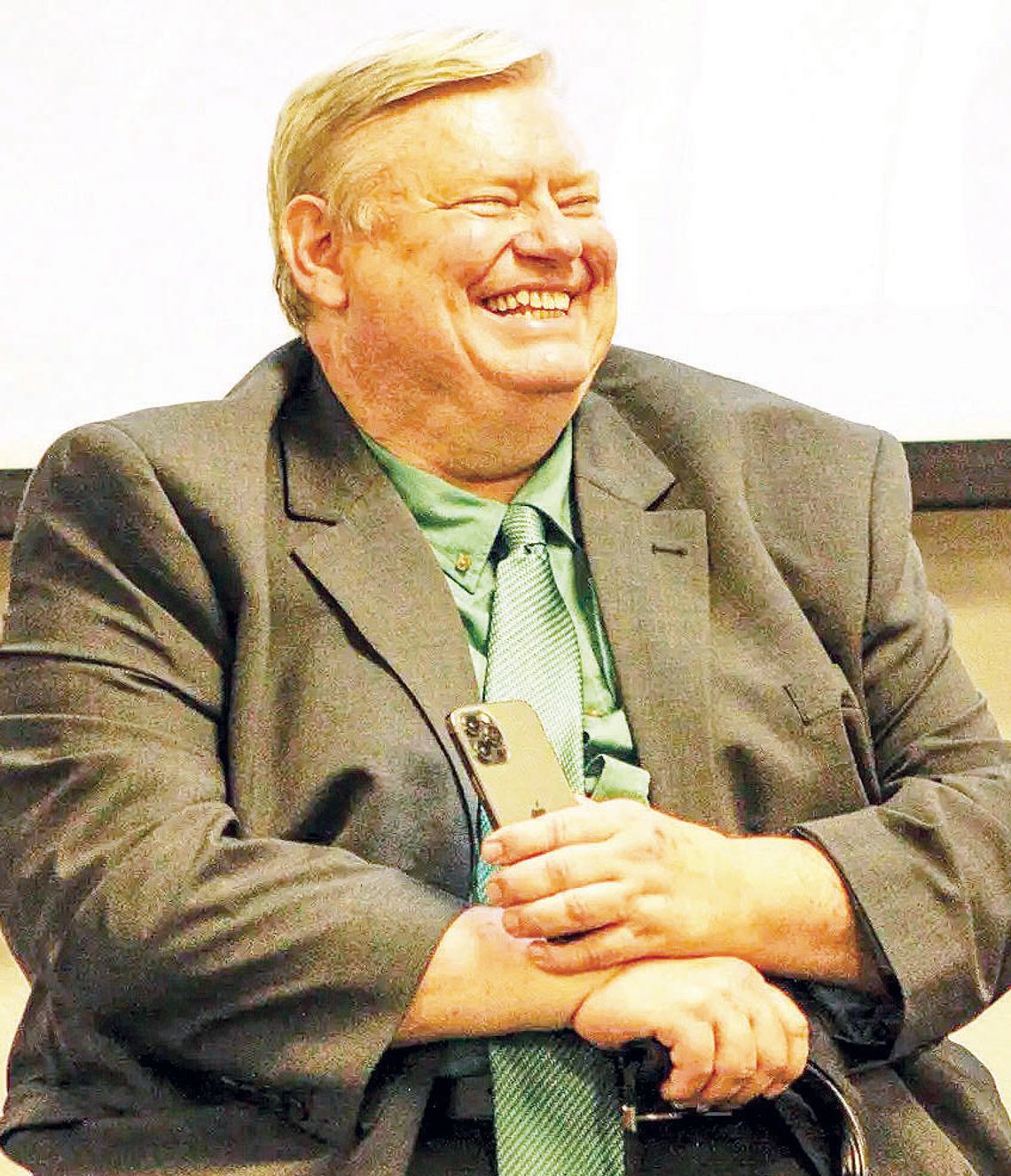AFTER 40 YEARS, CROW SAYS GOODBYE TO TAYLOR ISD