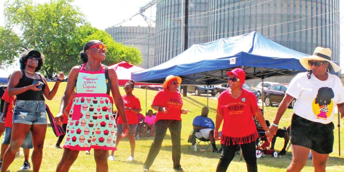 LM River Dance Connections and others celebrate Juneteenth at Fannie Robinson Park in Taylor June 18. See more Juneteenth photos on page 8. Photo by Fernando Castro