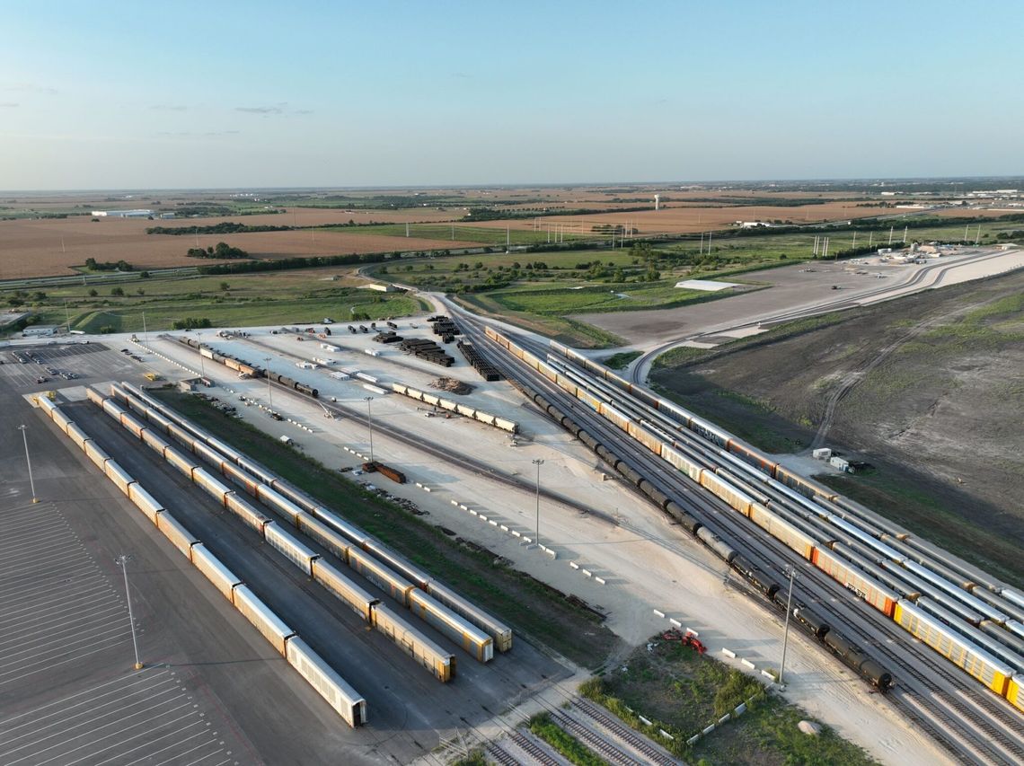 Another major industrial building planned for Taylor rail park